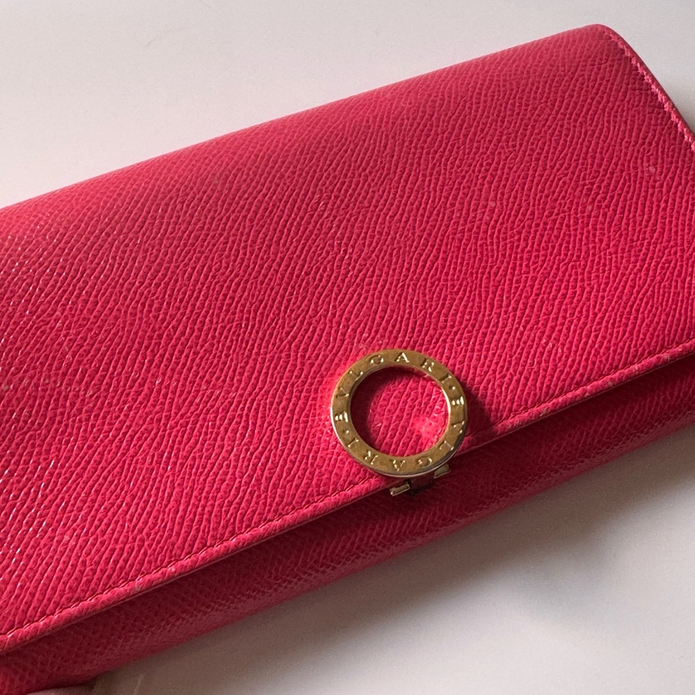 Beautiful Pink Bvlgari Leather Wallet